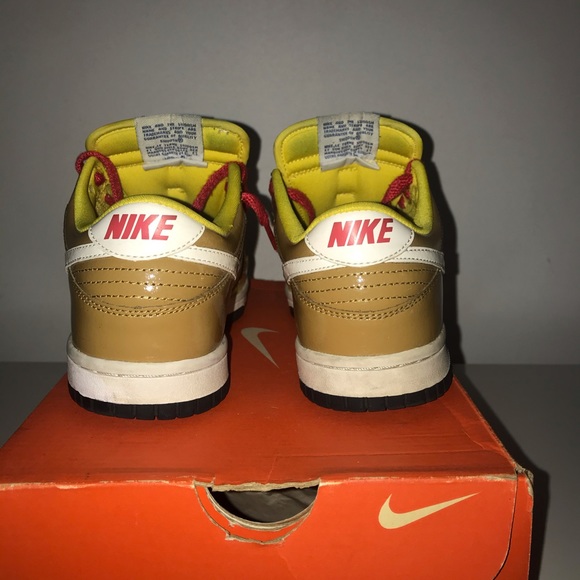 Nike Dunks - Picture 4 of 6